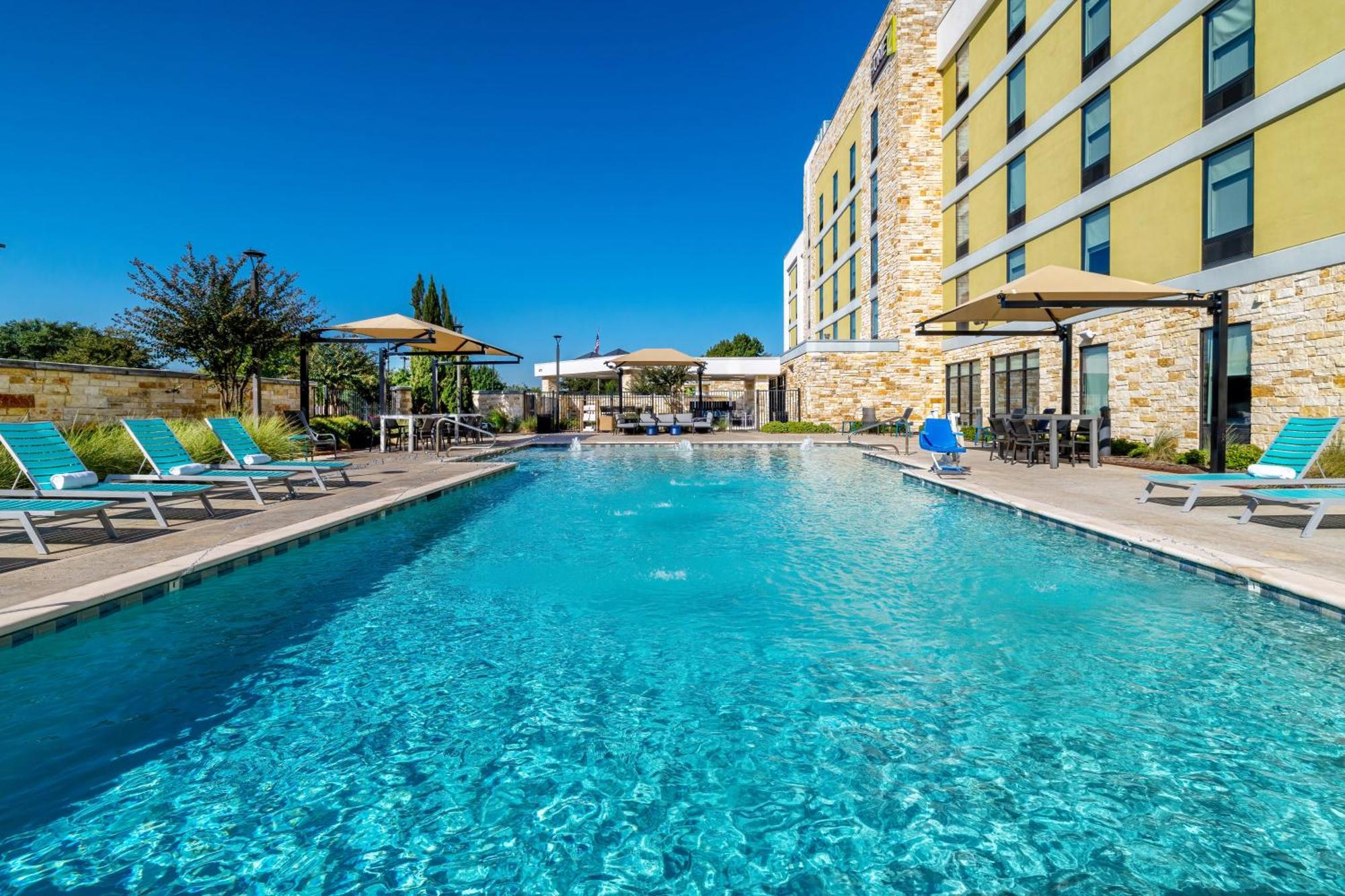 Home2 Suites By Hilton Dallas Addison Exterior foto